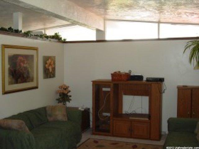 8280 Bryce Dr, Sandy, UT 84070 — photo 2