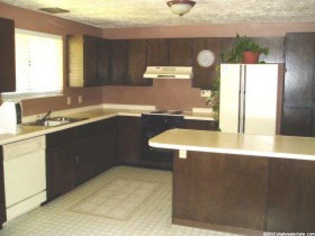 2369 E Cliff Swallow Dr, Sandy, UT 84092 — photo 4
