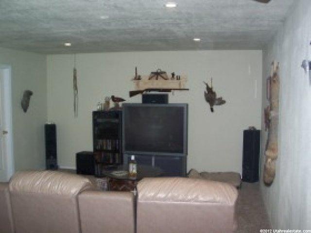 1484 N 2225 W, Clinton, UT 84015 — photo 6