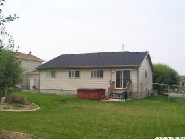 1484 N 2225 W, Clinton, UT 84015 — photo 7