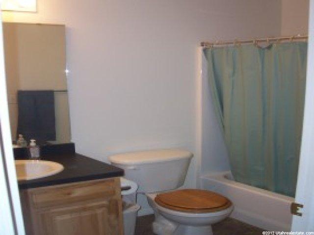 1484 N 2225 W, Clinton, UT 84015 — photo 4