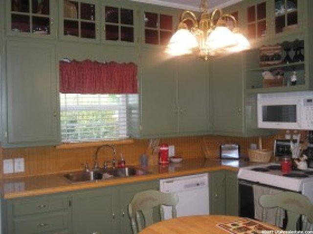 267 E 300 N, Richfield, UT 84701 — photo 8
