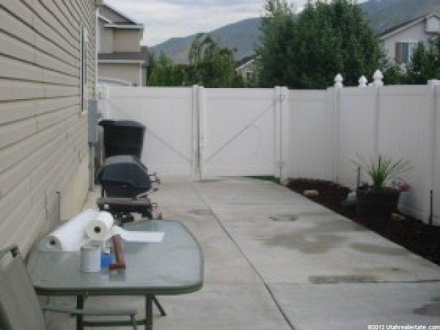 661 W 2075 N, Centerville, UT 84014 — photo 11
