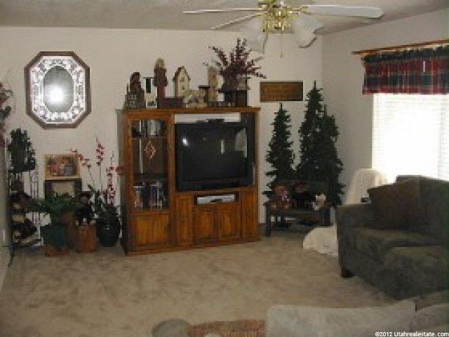 661 W 2075 N, Centerville, UT 84014 — photo 3