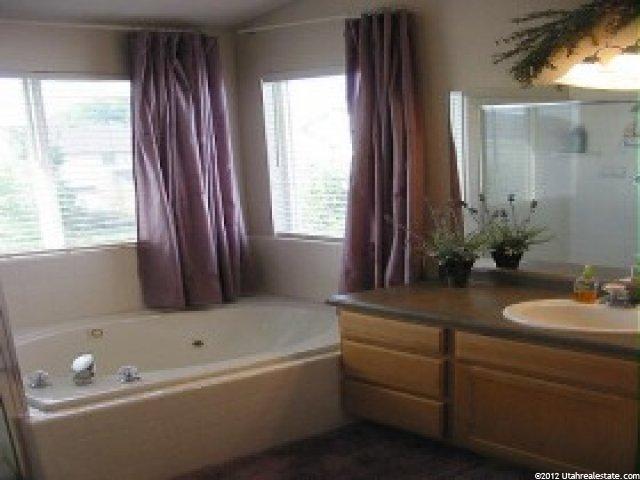 661 W 2075 N, Centerville, UT 84014 — photo 7