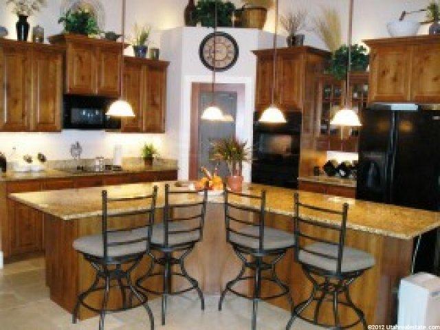 137 Eugene St, North Salt Lake, UT 84054 — photo 2
