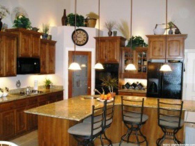 137 Eugene St, North Salt Lake, UT 84054 — photo 3