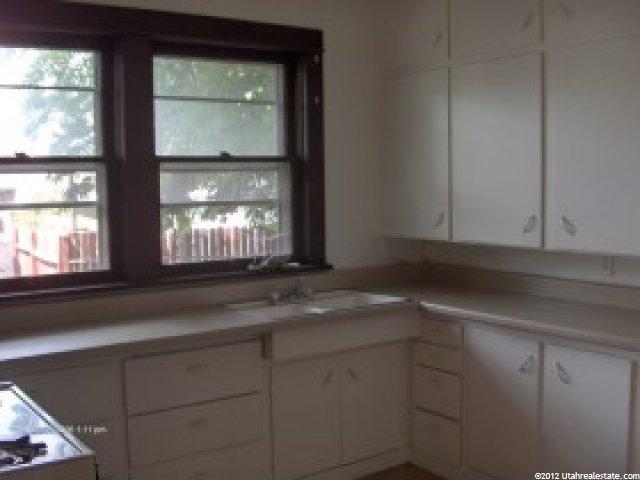 923 Binford St, Ogden, UT 84401 — photo 5