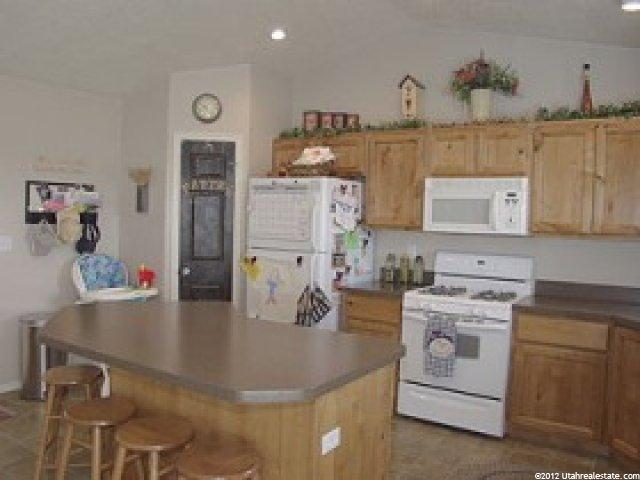 991 W 225 S, Layton, UT 84041 — photo 3