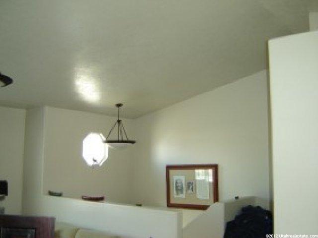 457 E Canyon View Dr, Ogden, UT 84404 — photo 3