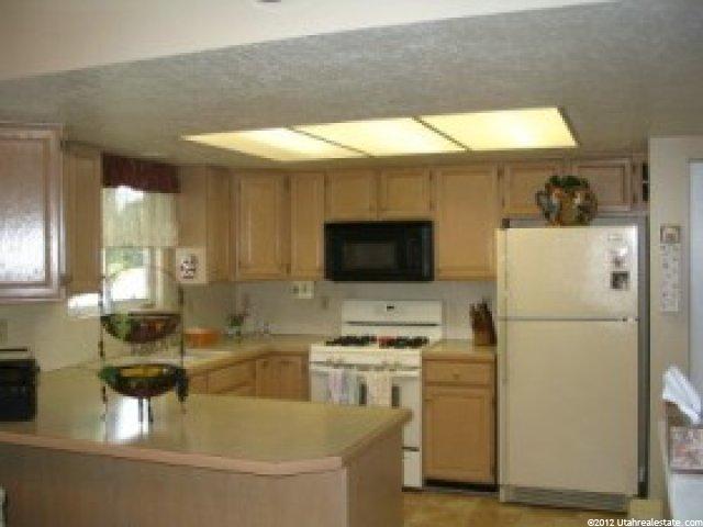 5382 S 600 E, Washington Terrace, UT 84405 — photo 2
