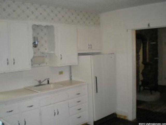 297 N Main St, Spring City, UT 84662 — photo 4