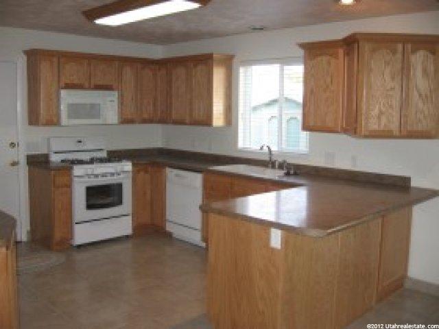 1292 Hidden Valley Dr, Sandy, UT 84094 — photo 3