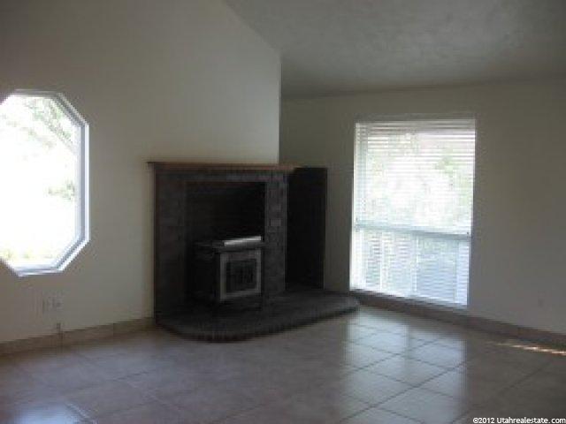 1292 Hidden Valley Dr, Sandy, UT 84094 — photo 4