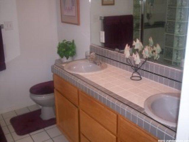 263 E Chestnut Ridge Dr S, Sandy, UT 84070 — photo 7
