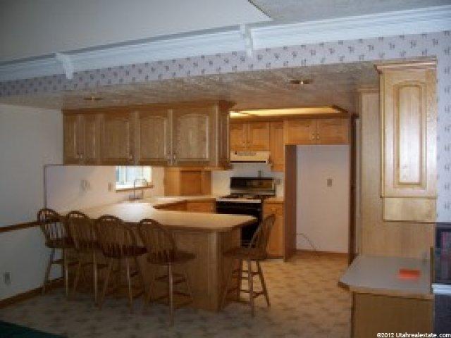10273 Eastdell Dr, Sandy, UT 84092 — photo 4