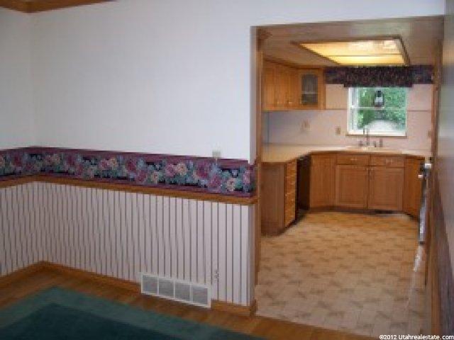 10273 Eastdell Dr, Sandy, UT 84092 — photo 5