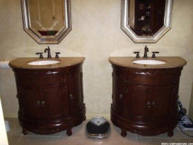 5859 S Meadowcrest Dr, Murray, UT 84107 — photo 7
