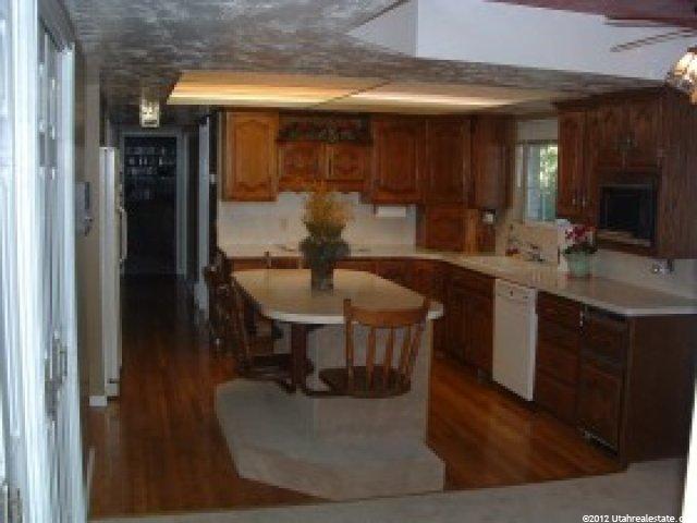 1934 S 850 E, Bountiful, UT 84010 — photo 4