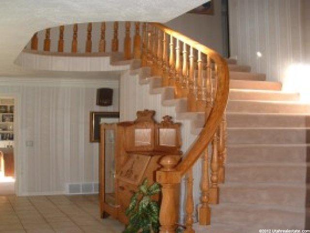 1934 S 850 E, Bountiful, UT 84010 — photo 8