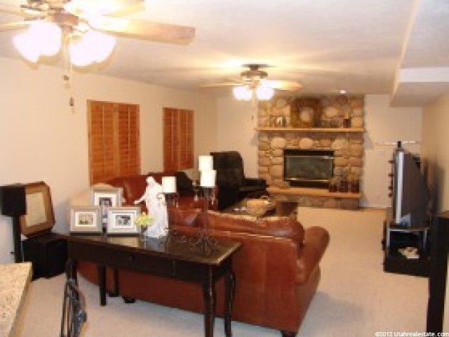 8697 S Willow Green Cir E, Sandy, UT 84093 — photo 7