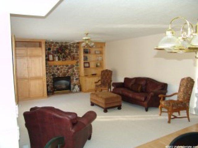 8697 S Willow Green Cir E, Sandy, UT 84093 — photo 6