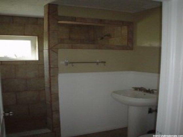 424 E Vine St, Murray, UT 84107 — photo 6