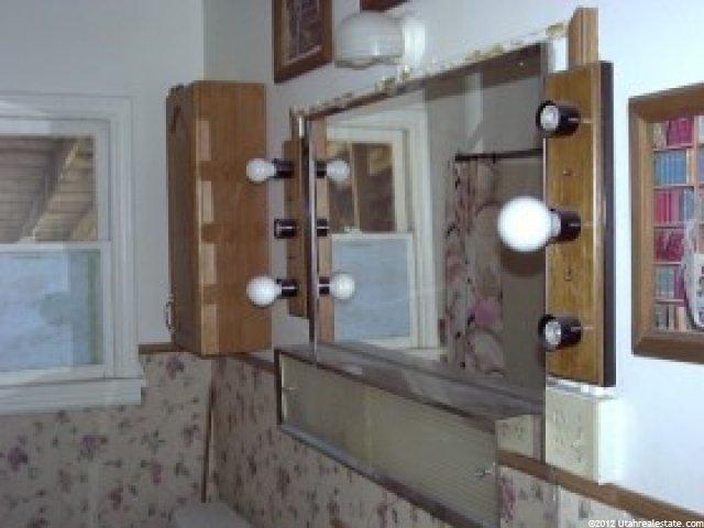 514 Maple St, Clearfield, UT 84015 — photo 5