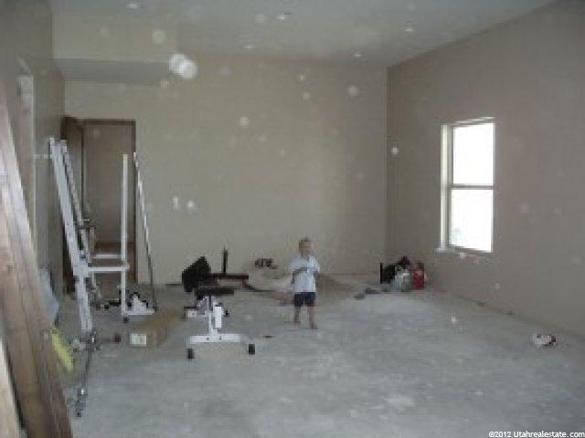 3335 N Shoreline Cir, Layton, UT 84040 — photo 10
