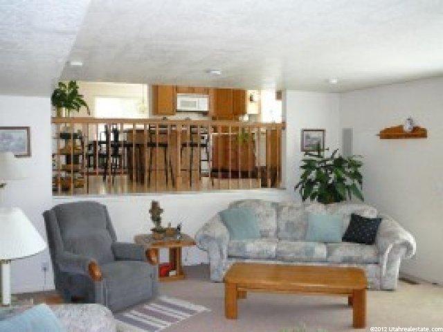 10081 Rockview Dr, Sandy, UT 84092 — photo 2
