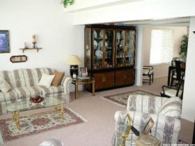 10081 Rockview Dr, Sandy, UT 84092 — photo 5