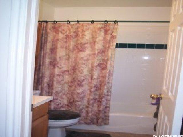 1052 W 1640 N, Clinton, UT 84015 — photo 8