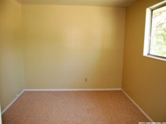 9547 Flint Dr, Sandy, UT 84094 — photo 2
