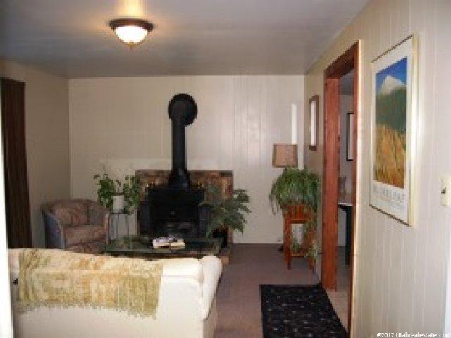 9547 Flint Dr, Sandy, UT 84094 — photo 4