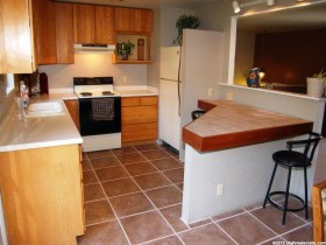 9547 Flint Dr, Sandy, UT 84094 — photo 5