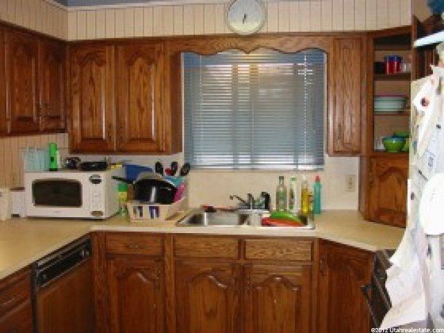 359 W 930 N, Sunset, UT 84015 — photo 3
