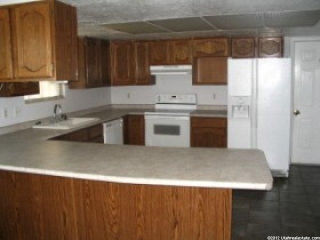 1848 E 2050 N, Layton, UT 84040 — photo 2
