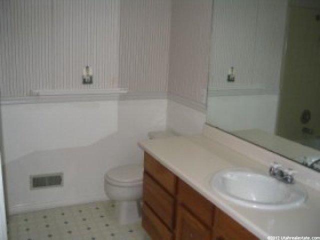 1848 E 2050 N, Layton, UT 84040 — photo 6