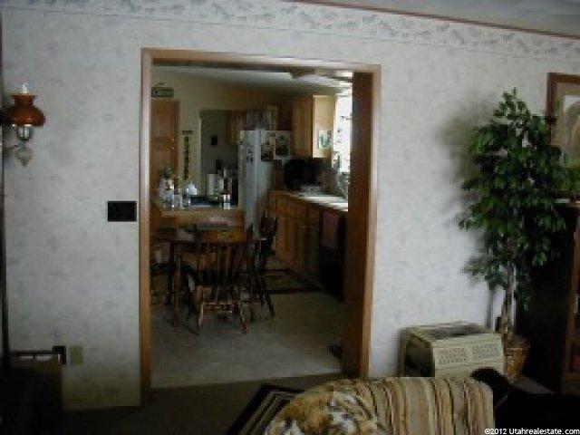 3357 S Vernal Ave, Vernal, UT 84078 — photo 9