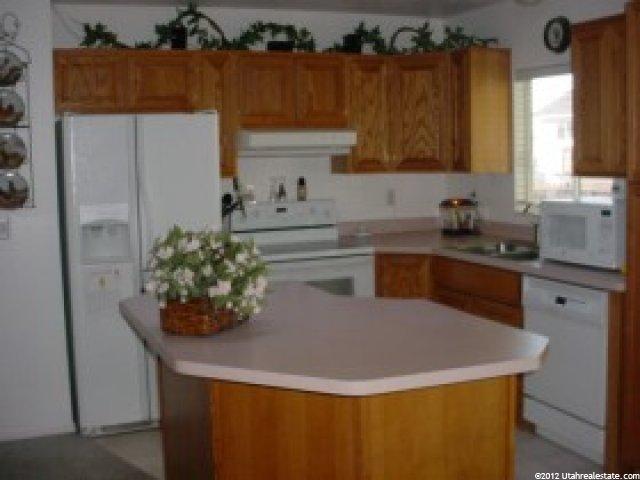 1162 W 1640 N, Clinton, UT 84015 — photo 3