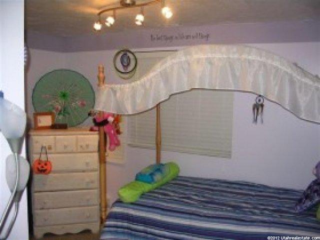 1088 N 2675 W, Layton, UT 84041 — photo 7