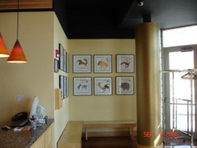 10450 S State St, Sandy, UT 84070 — photo 2
