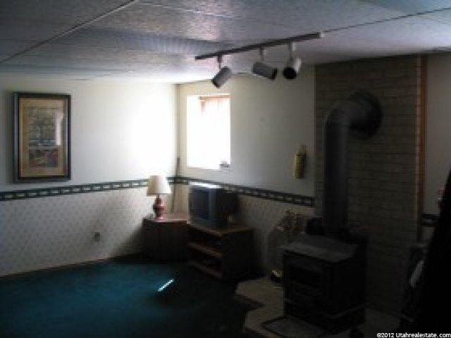 90 W 625 N, Centerville, UT 84014 — photo 5