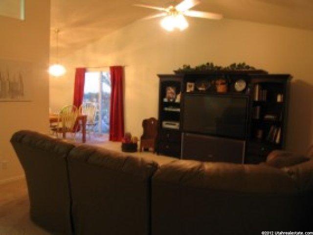 1402 Black Mountain Dr, Ogden, UT 84404 — photo 4