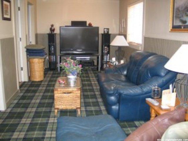 424 Oak Pl, Logan, UT 84321 — photo 8