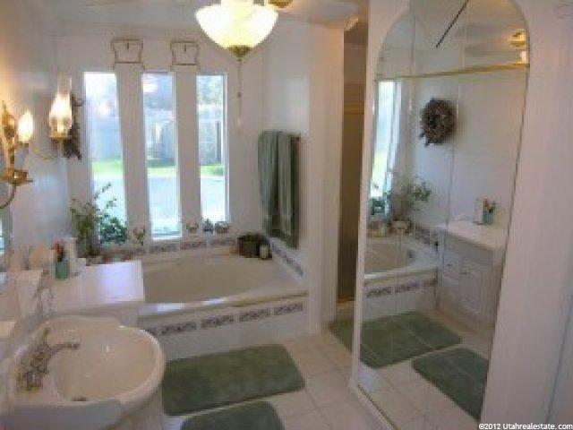 2011 W 4600 S, Roy, UT 84067 — photo 7