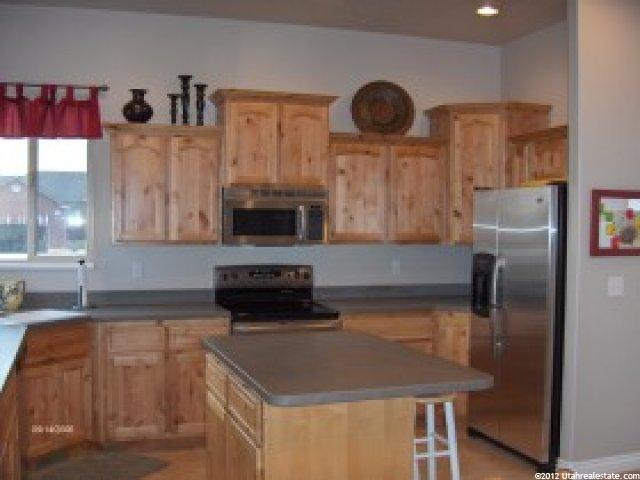 21 N 3100 W, Layton, UT 84041 — photo 3