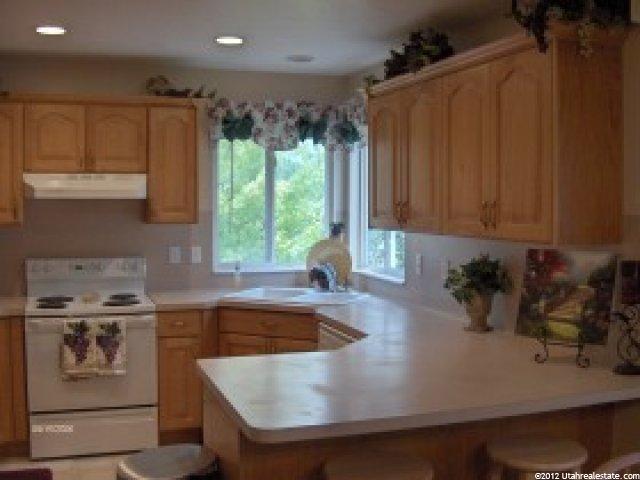 557 W 2125 N, Layton, UT 84041 — photo 7