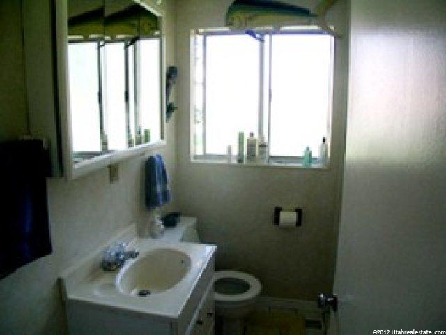 196 W 1550 N, Sunset, UT 84015 — photo 8