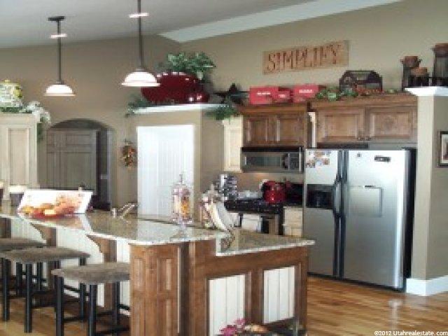 571 E Sunset Ln, Providence, UT 84332 — photo 3